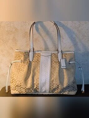 NWT Coach Signature Stripe Drawstring Carryall Khaki Chalk White F31308
